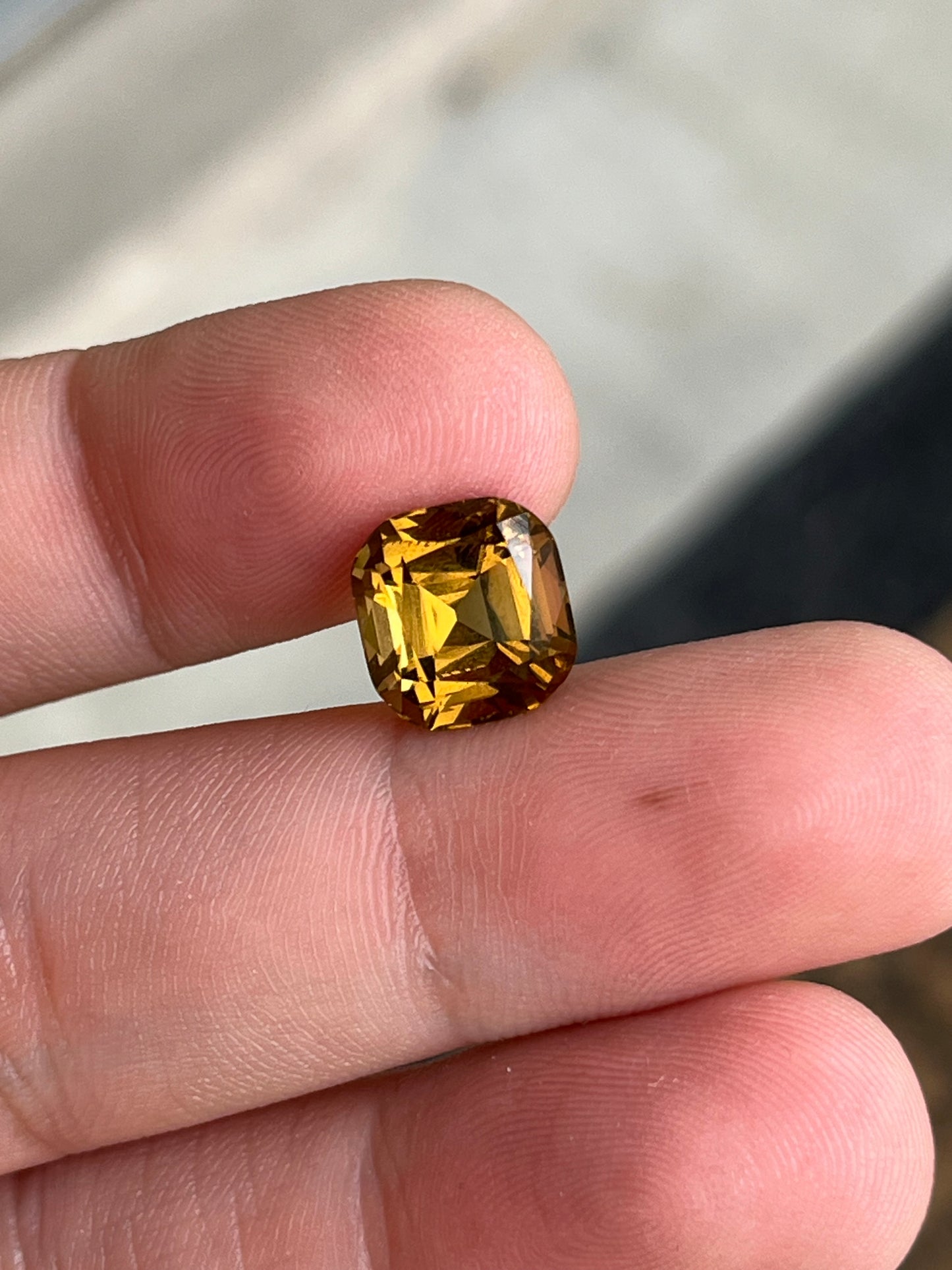 Natural honey citrine 5.3 CTs